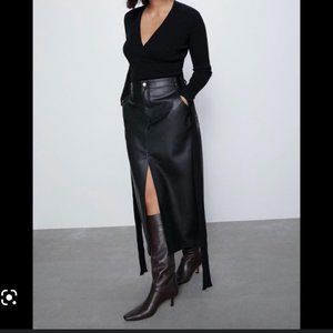 ZARA Black FAUX Leather Pencil Skirt with front slit, size XL